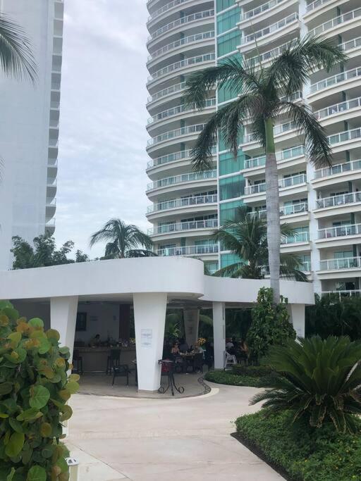 Bay View Grand Marina Ixtapa Condo En Pie De Playa Luaran gambar